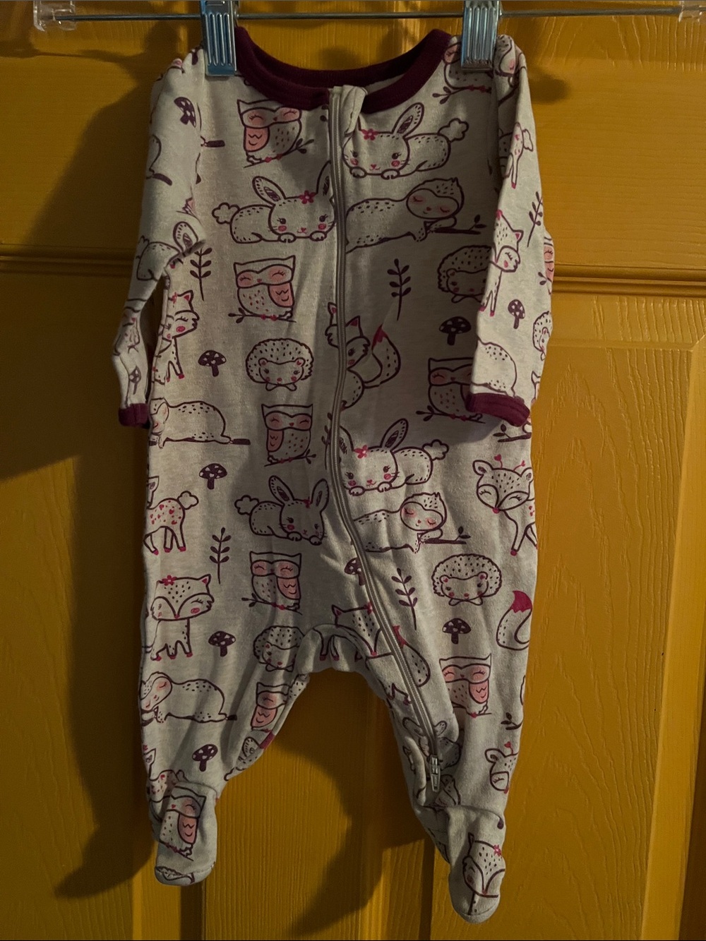 0-3 MONTHS BABY GIRL WONDER NATION FOOTED ONESIE